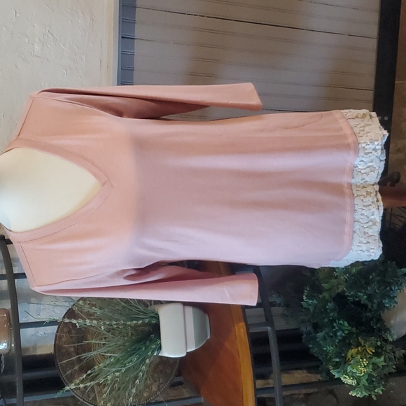 Nwot💞LOGO* Lounge - Picture 1 of 6